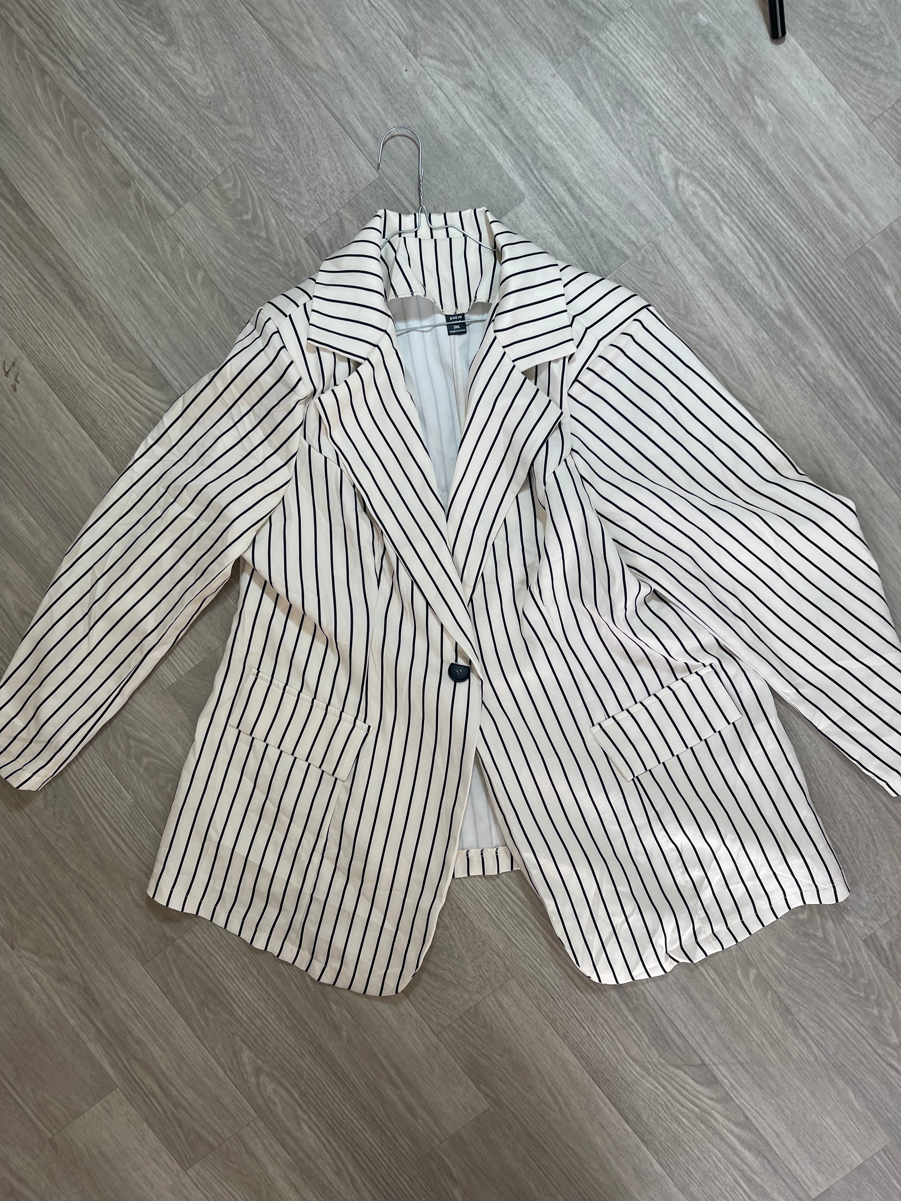Blazer oversize rayé blanc et noir SHEIN