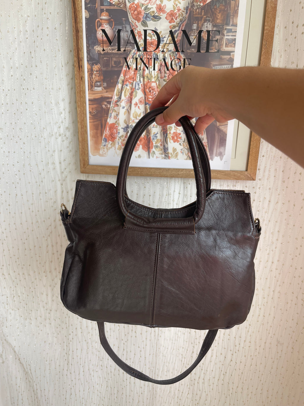 Sac à main en cuir chocolat à anses rondes et bandoulière amovible