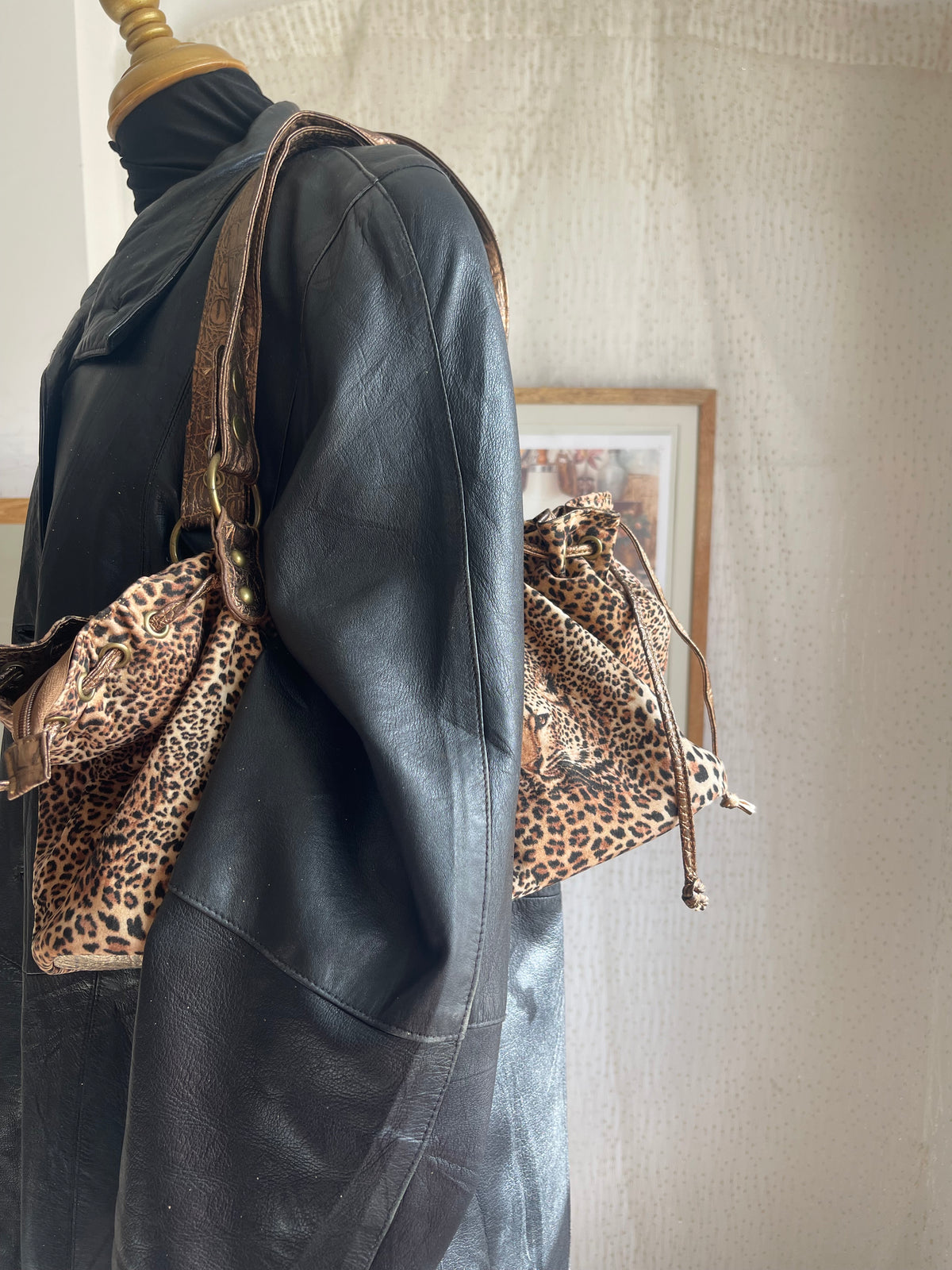 Sac léopard bohème à anses bronze effet croco