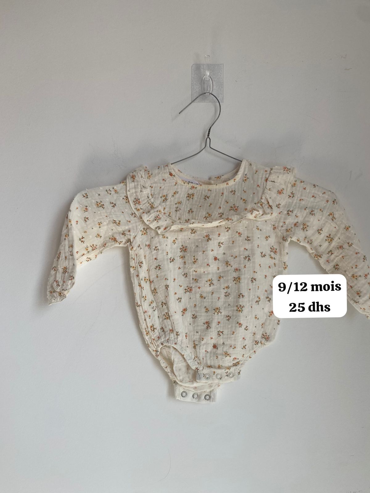 Barboteuse fleurie en gaze de coton