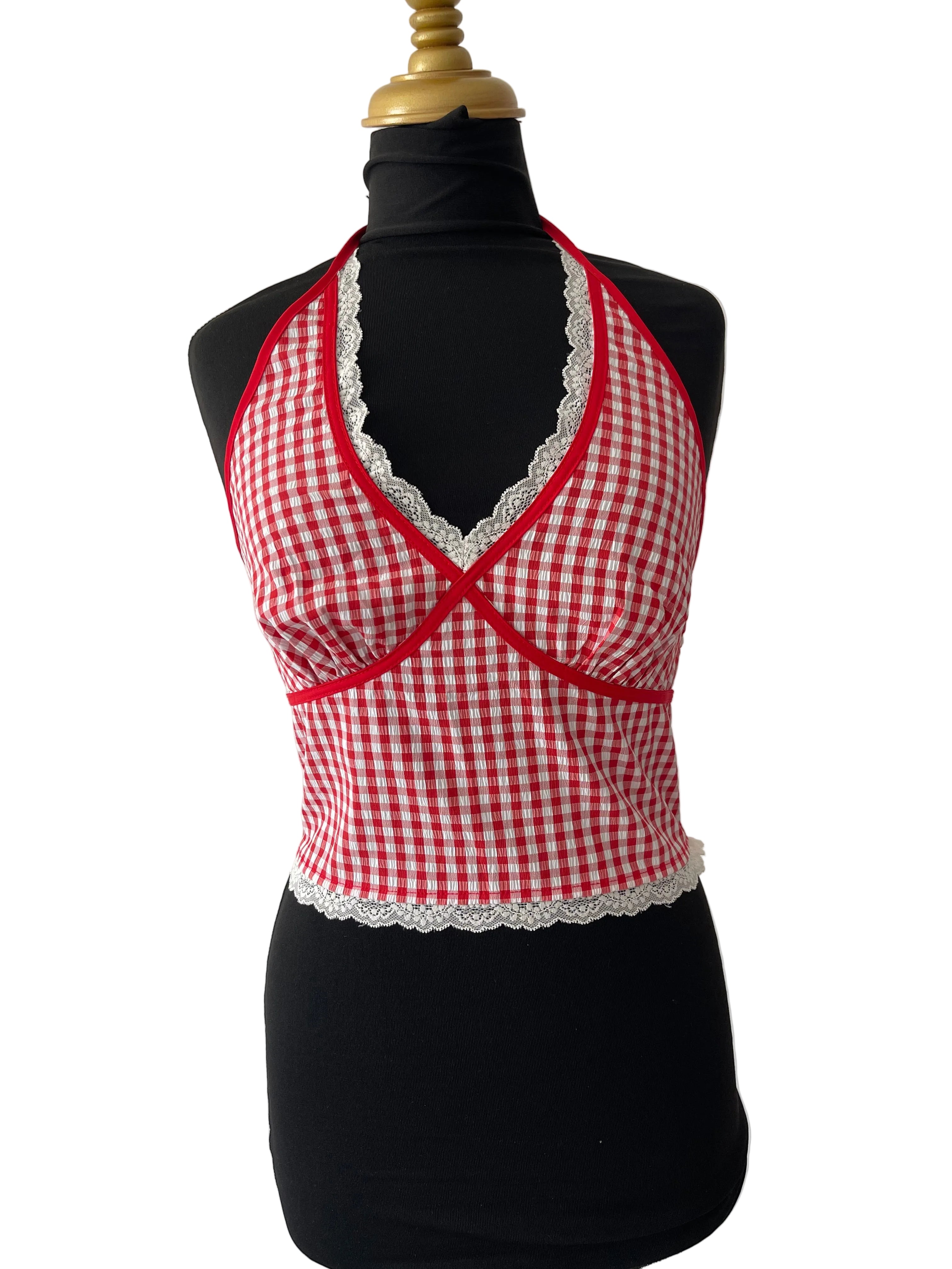 Top dos nu (halter) imprimé vichy rouge et blanc avec dentelle