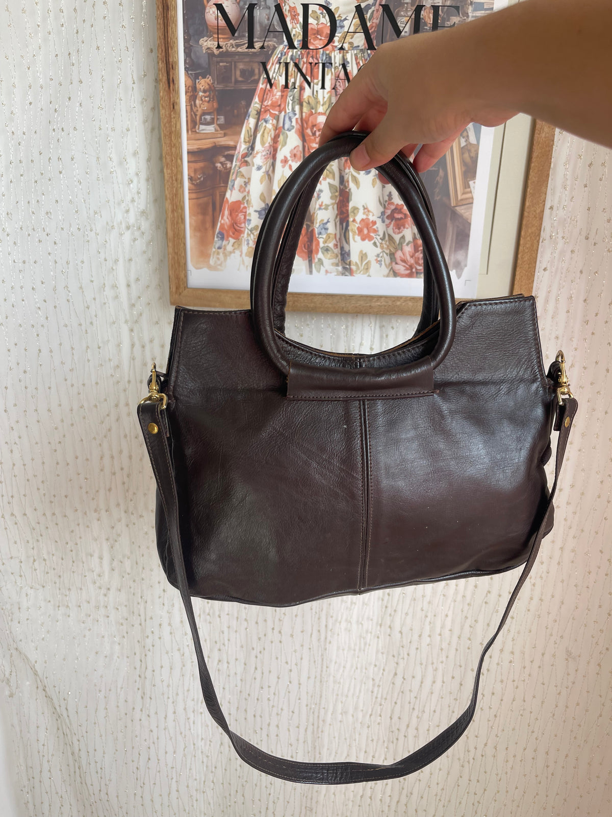 Sac à main en cuir chocolat à anses rondes et bandoulière amovible