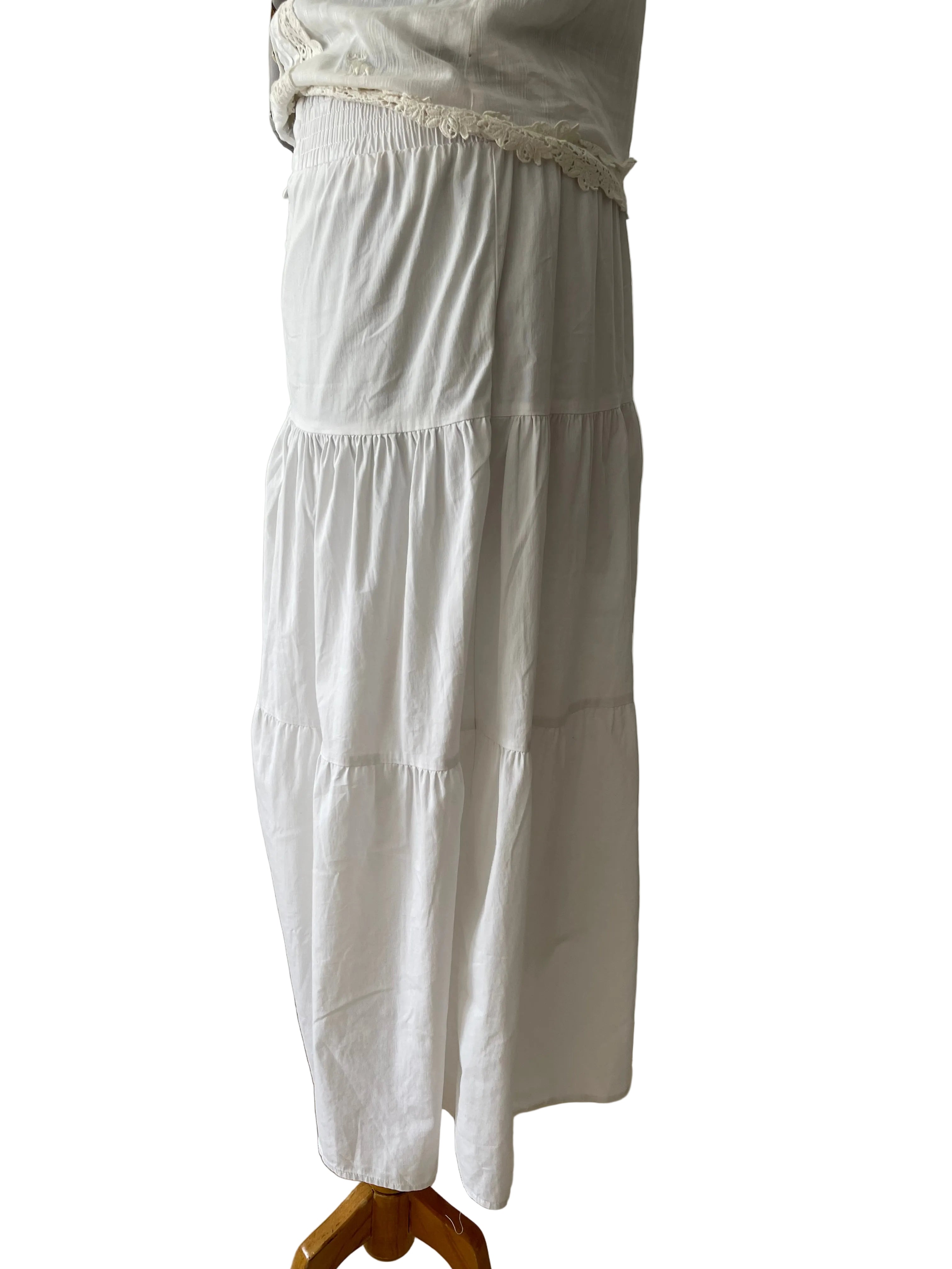 Jupe longue blanche bohème à volants et petits boutons Taille M