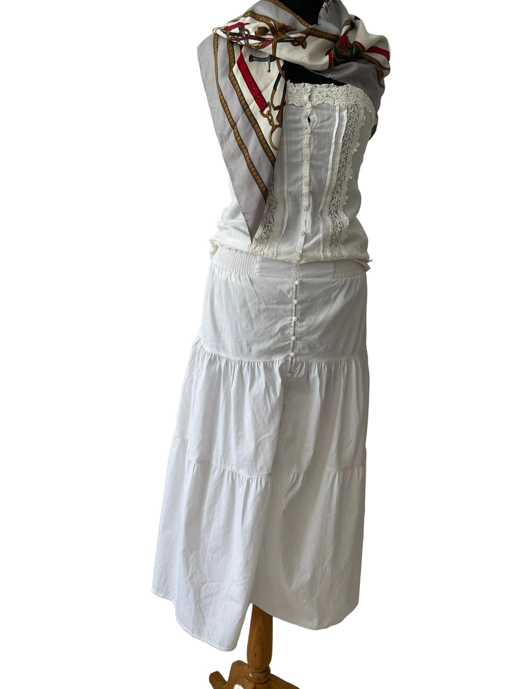Jupe longue blanche bohème à volants et petits boutons Taille M