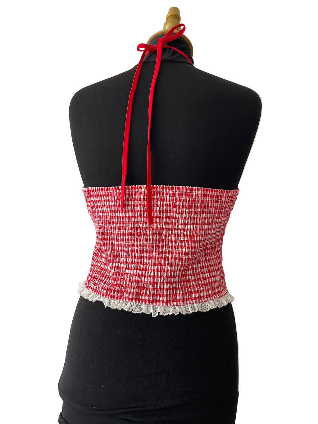 Top dos nu (halter) imprimé vichy rouge et blanc avec dentelle