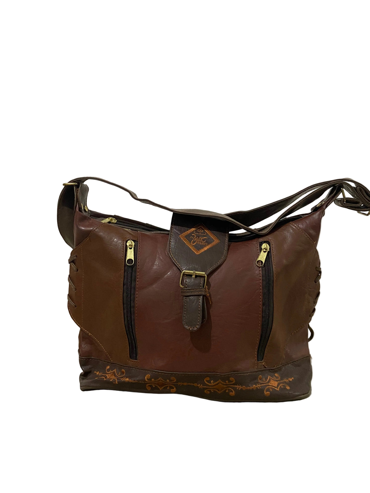 Sac bandoulière marron patchwork brodé, style artisanal, lacets et zips