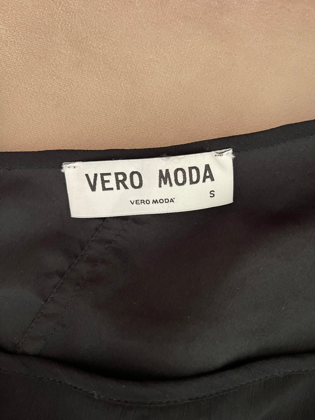 Mini Robe Noire Mono-Bretelle Volant - vue 5
