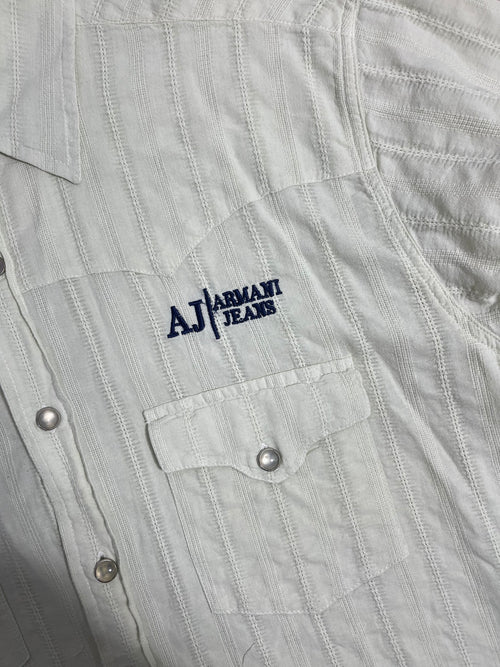 Chemise élégante et intemporelle