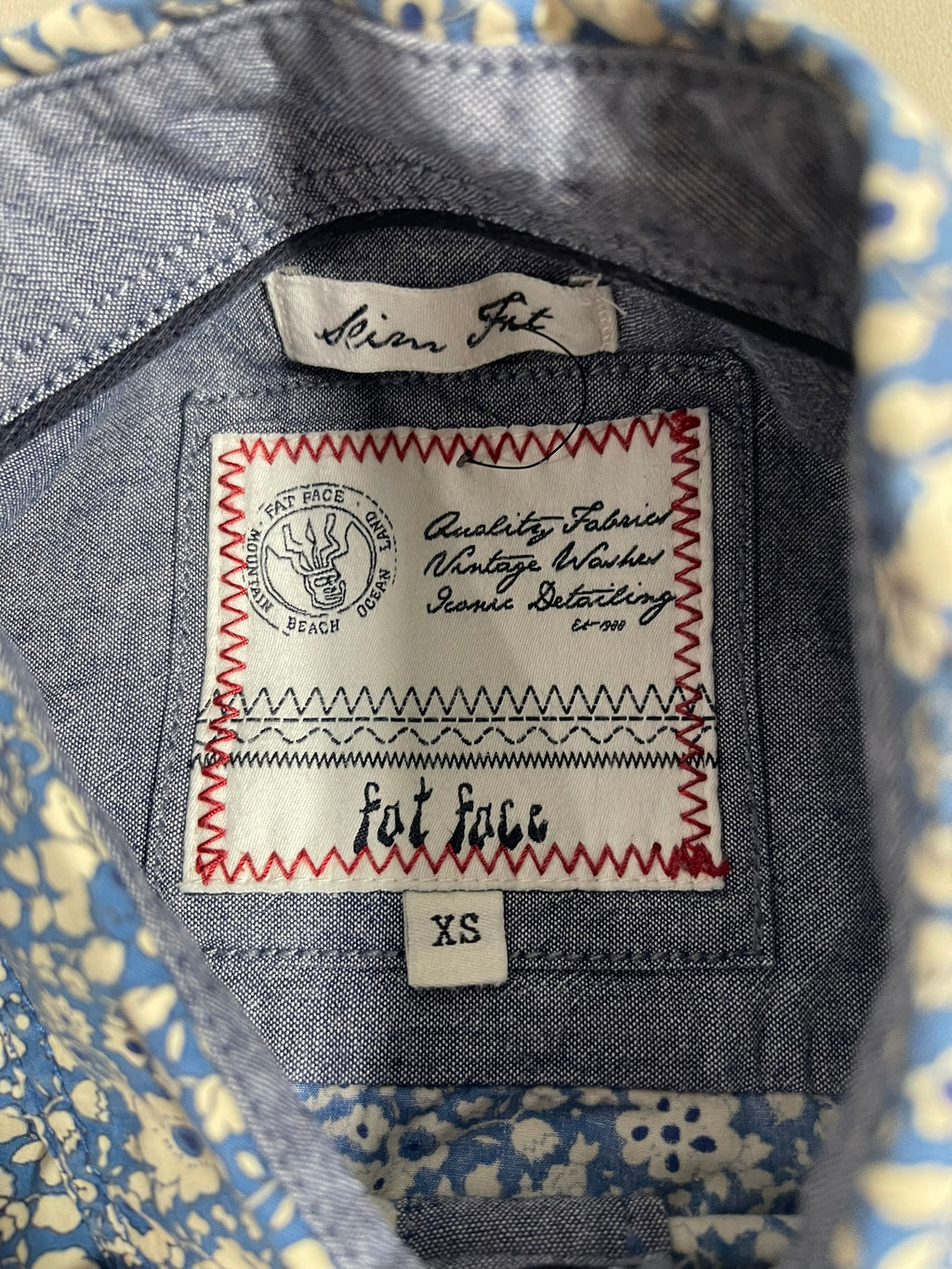 Chemise homme élégante et intemporelle