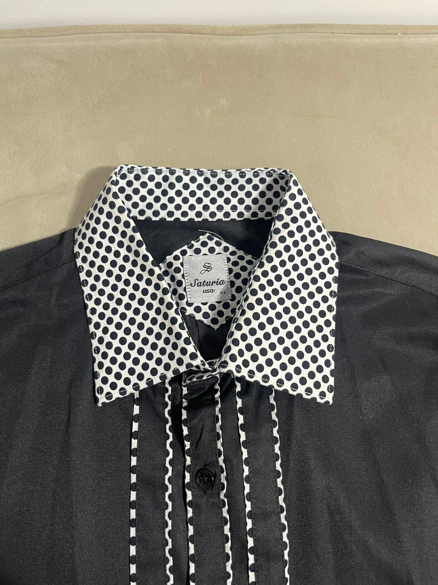 Chemise élégante et intemporelle