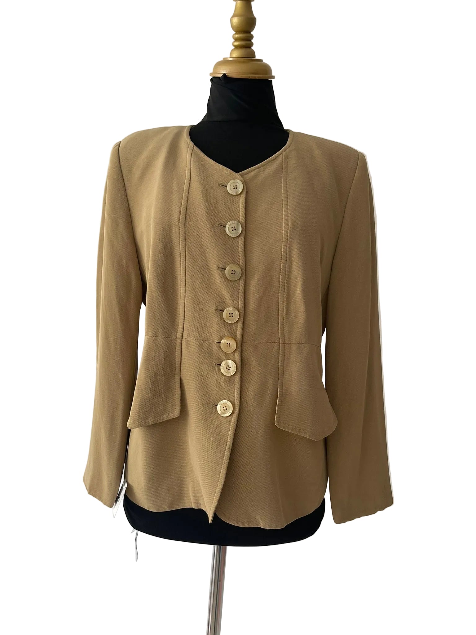 Veste tailleur camel boutonnée col rond