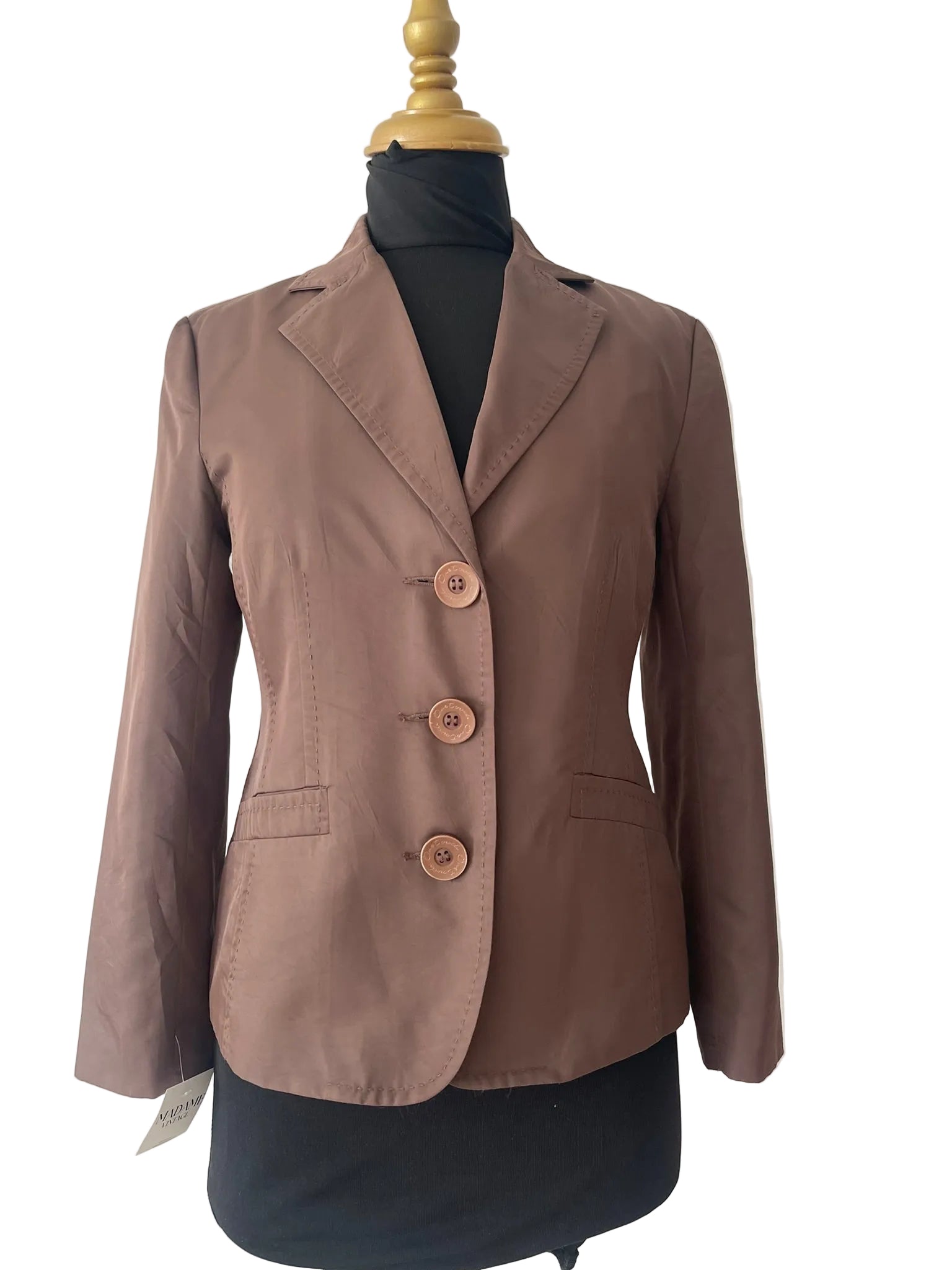 Blazer taupe satiné trois boutons classique