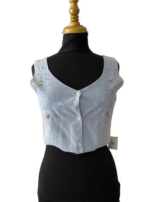 Caraco crop bleu ciel broderies florales