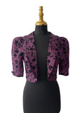 Boléro violet satiné à broderies noires