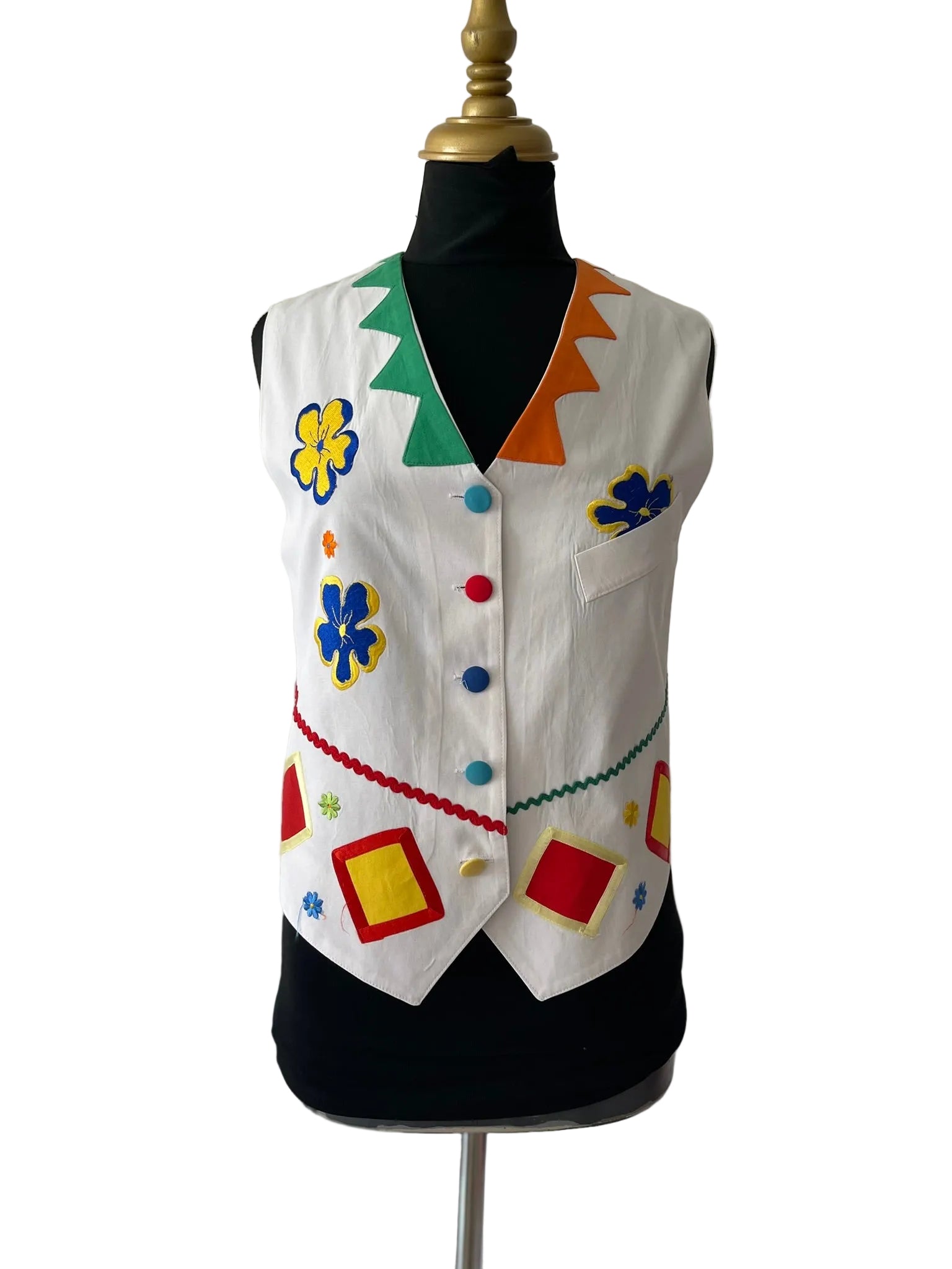 Gilet blanc pop et géométrique