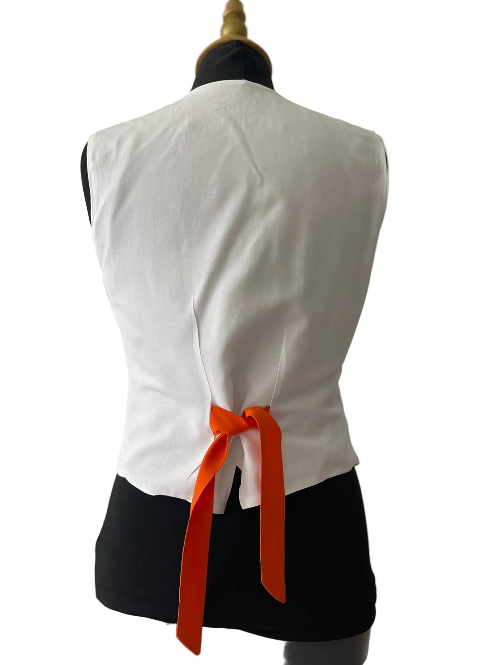 Gilet blanc pop et géométrique