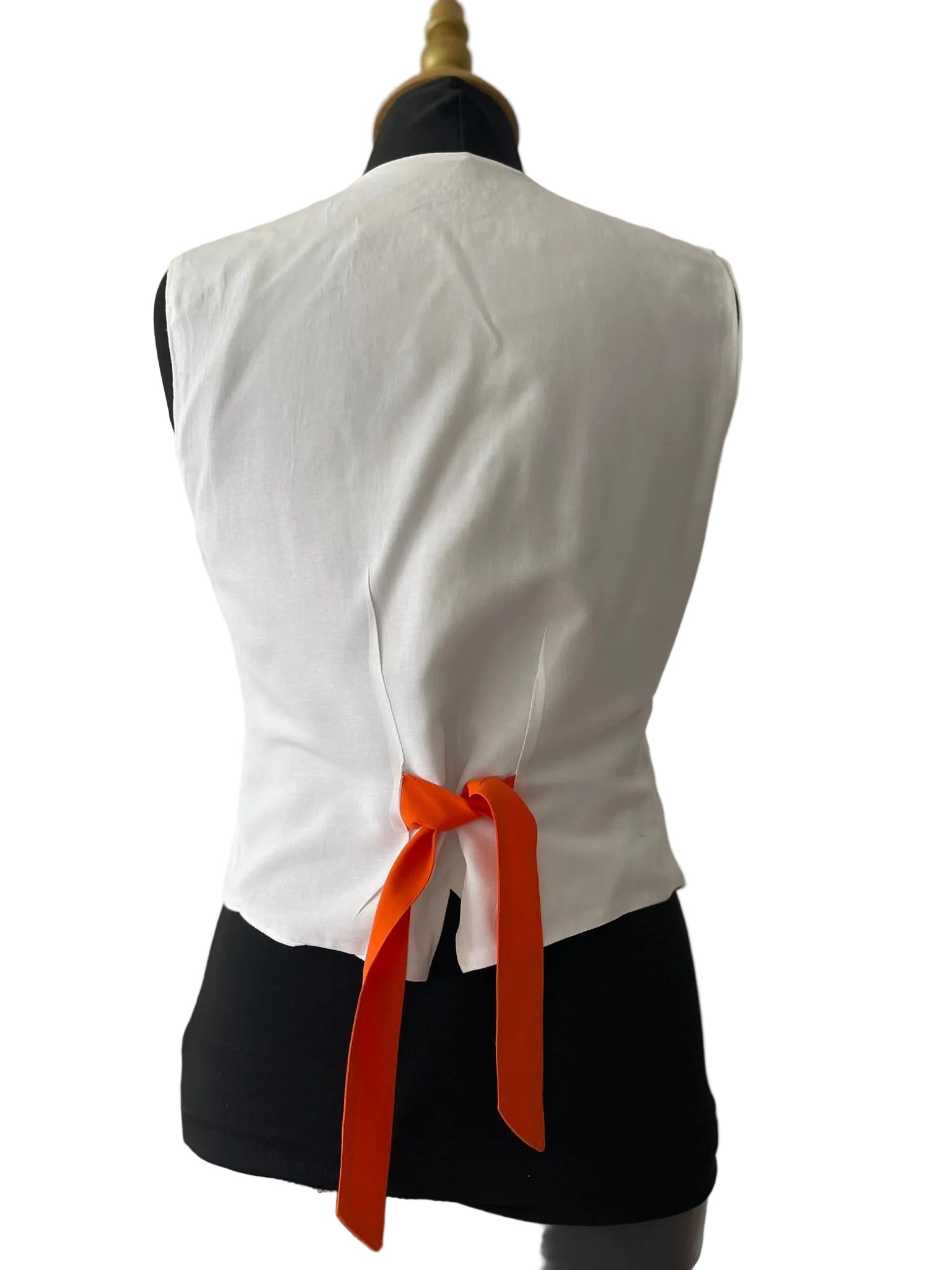 Gilet blanc pop et géométrique