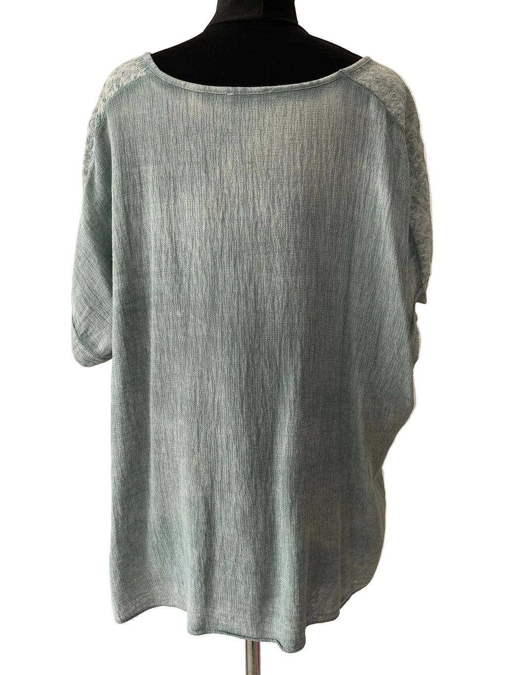 Tunique fluide vert d'eau à broderies