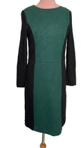 Robe bicolore vert et noir texturée
