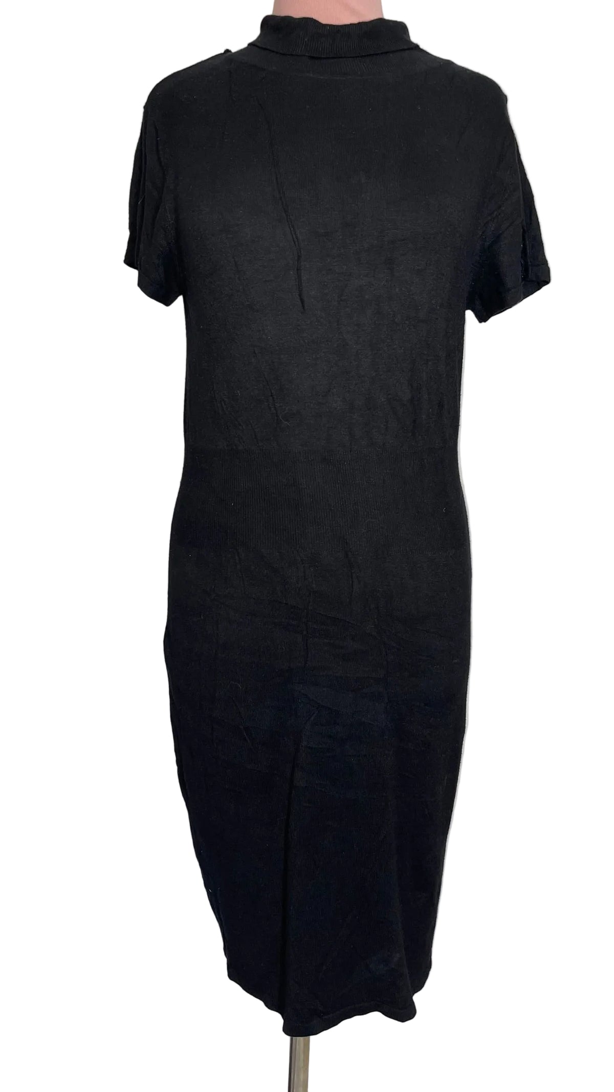 Robe noire tricot col roulé mi-longue