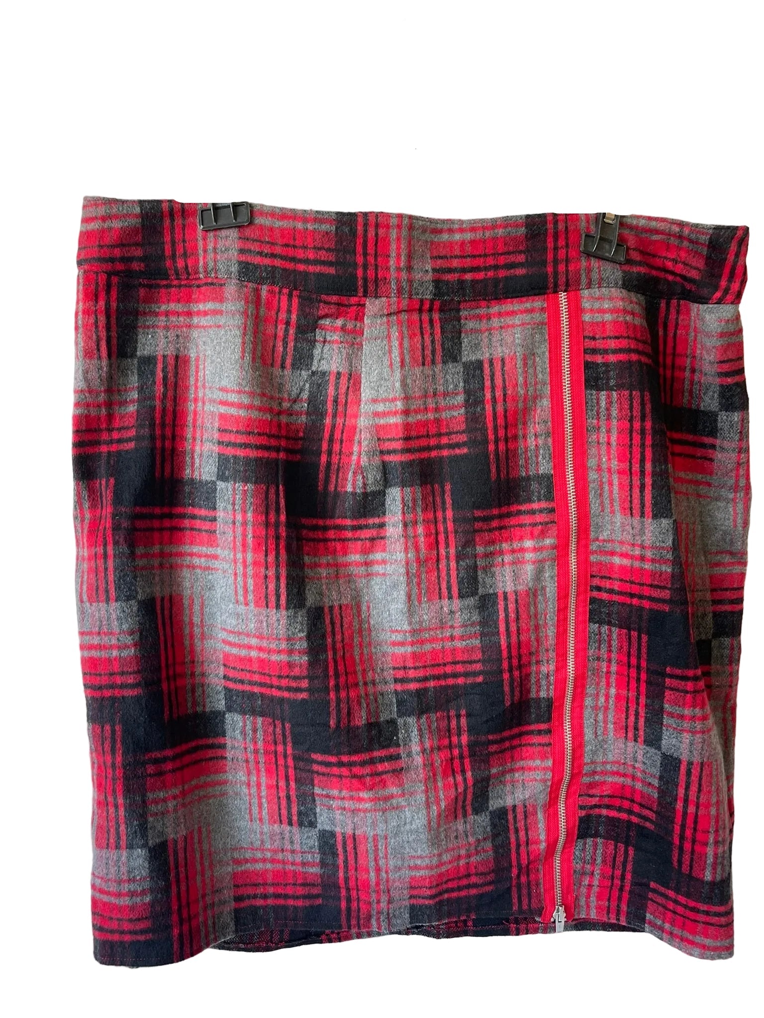 Jupe courte tartan rouge gris noir fermeture rouge femme