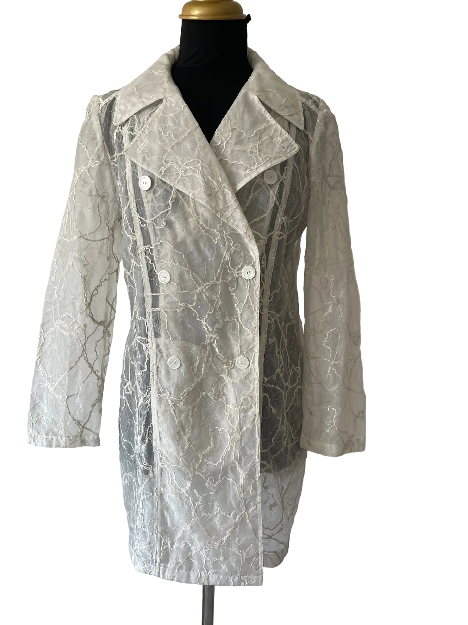 Veste longue femme blanche organza brodé fil or double boutonnage