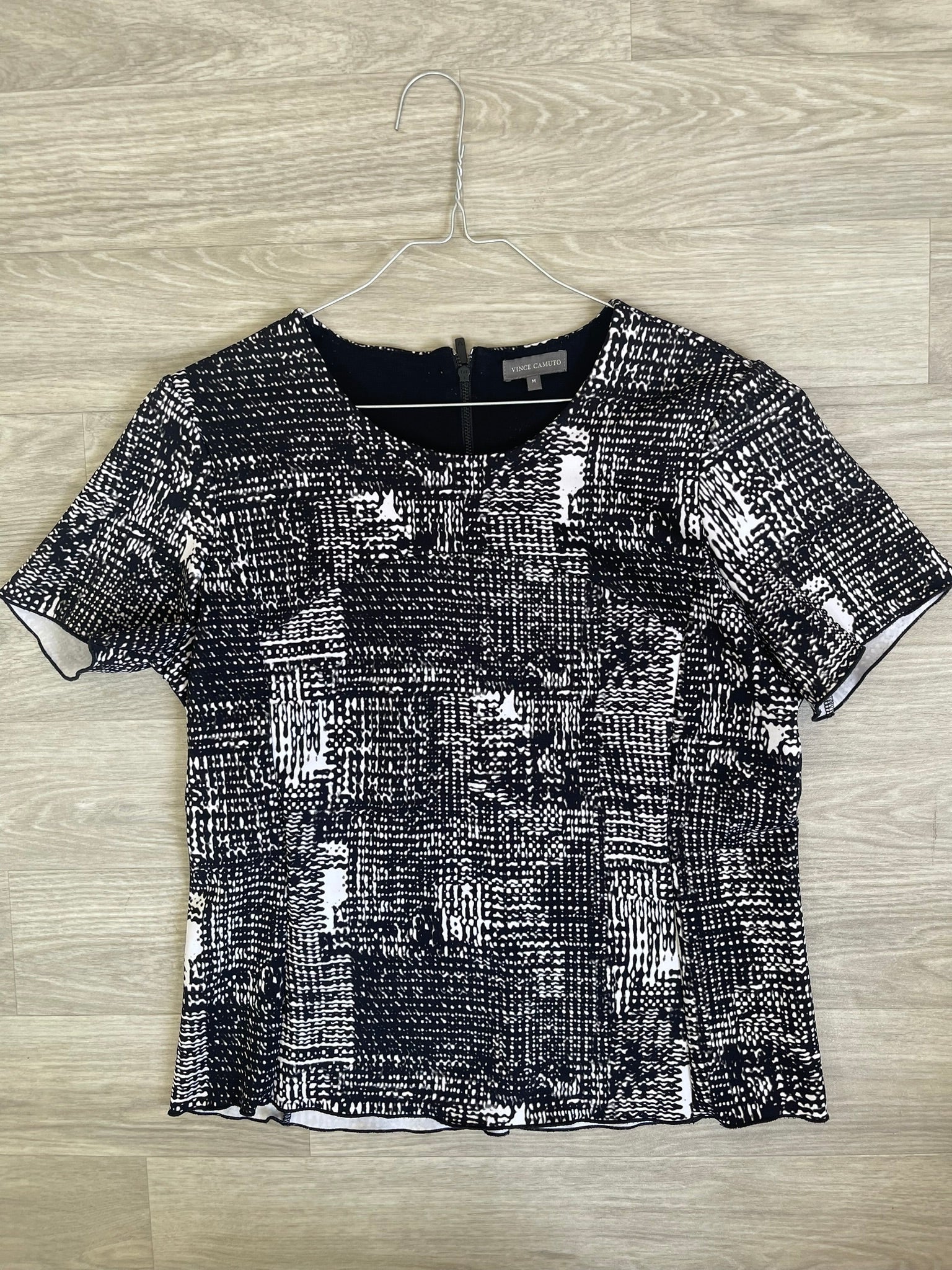 Top graphique noir et blanc - Taille M