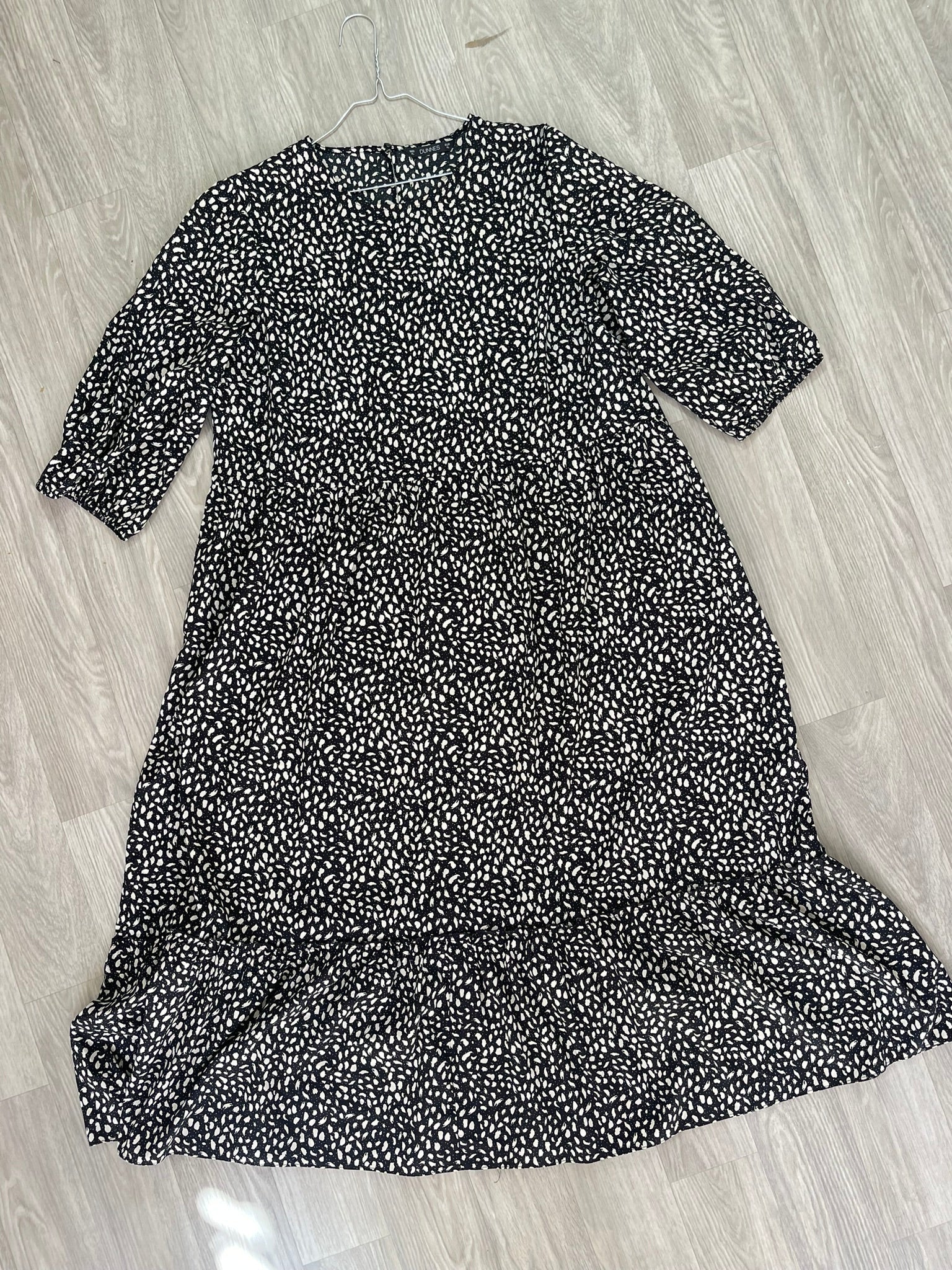 Robe imprimé dalmatien noir et blanc Taille 48/50 eu