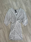 Robe grise satinée à nœud central, manches drapées - New Look