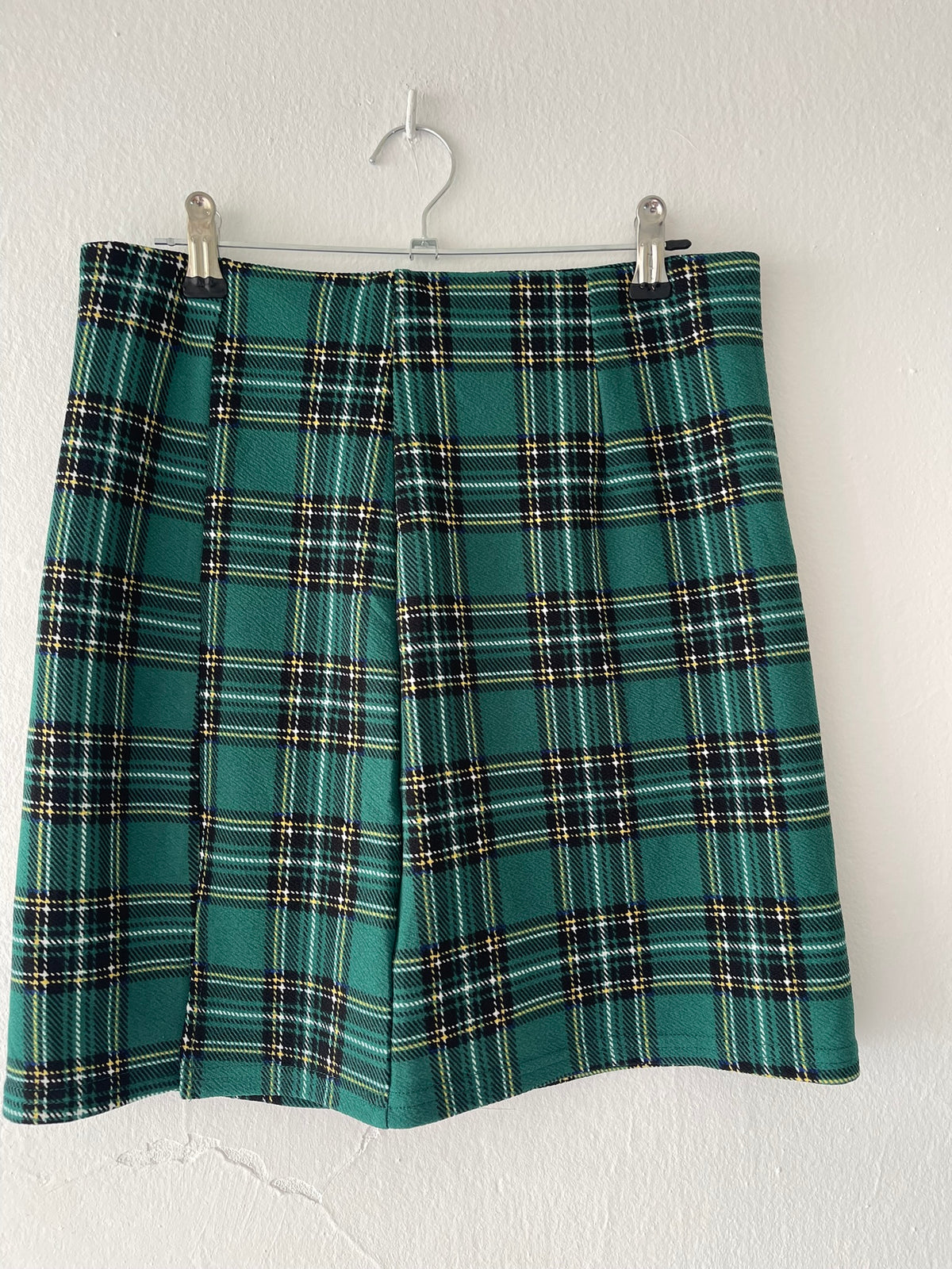 Jupe courte à carreaux tartan vert