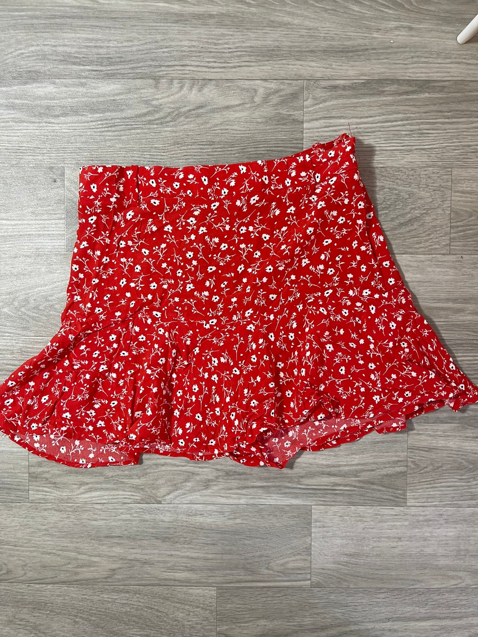 Jupe fleuri rouge et blanc