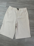 Short chic écru bouton léopard