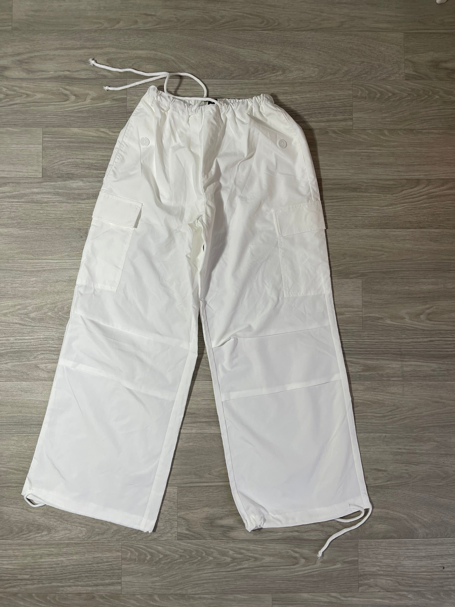 Pantalon blanc ample taille cordon