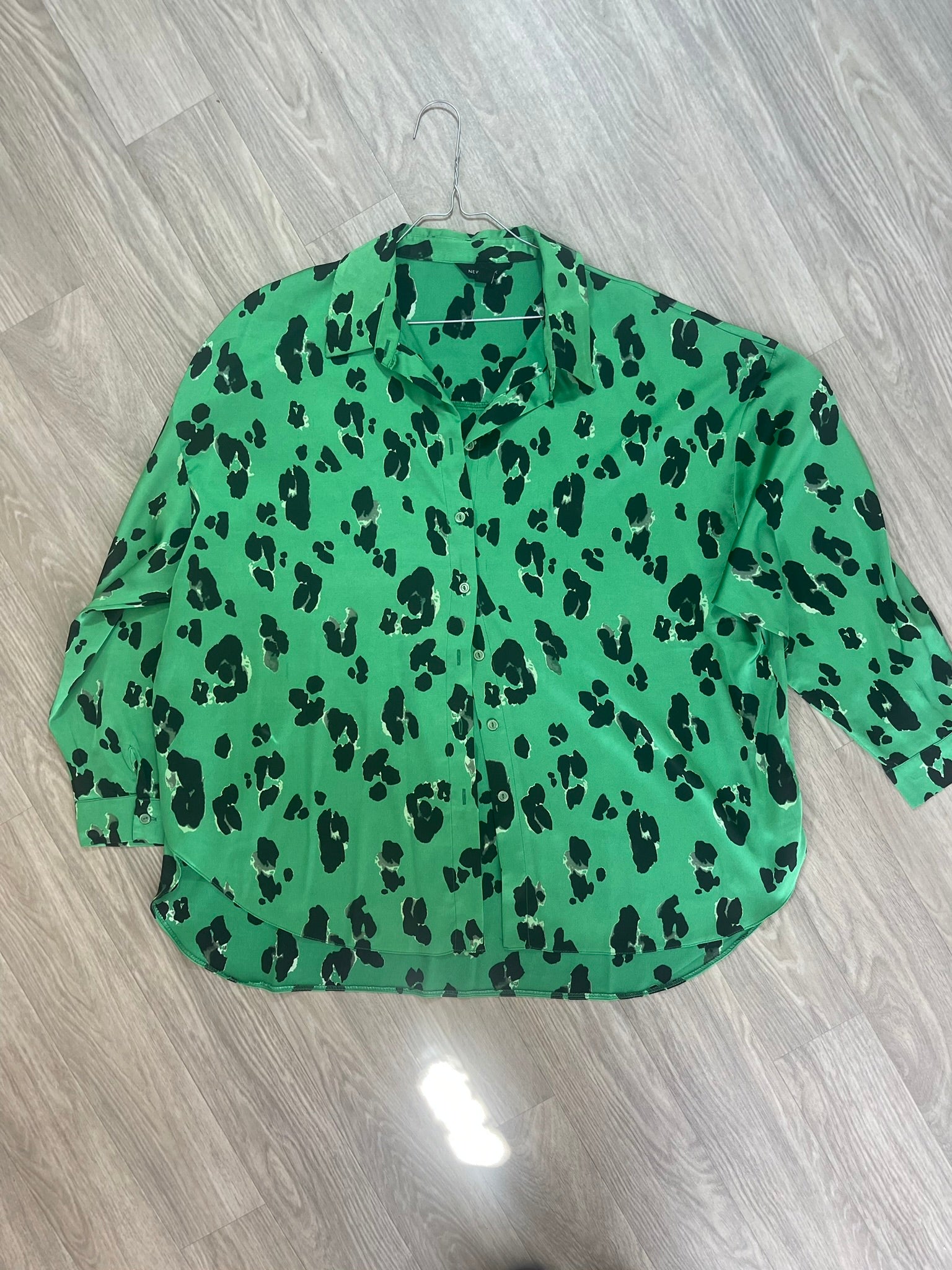 Chemise imprimé léopard vert oversize