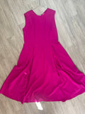 Robe magenta évasée sans manches