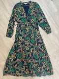 Robe fleurie marine et vert paisley