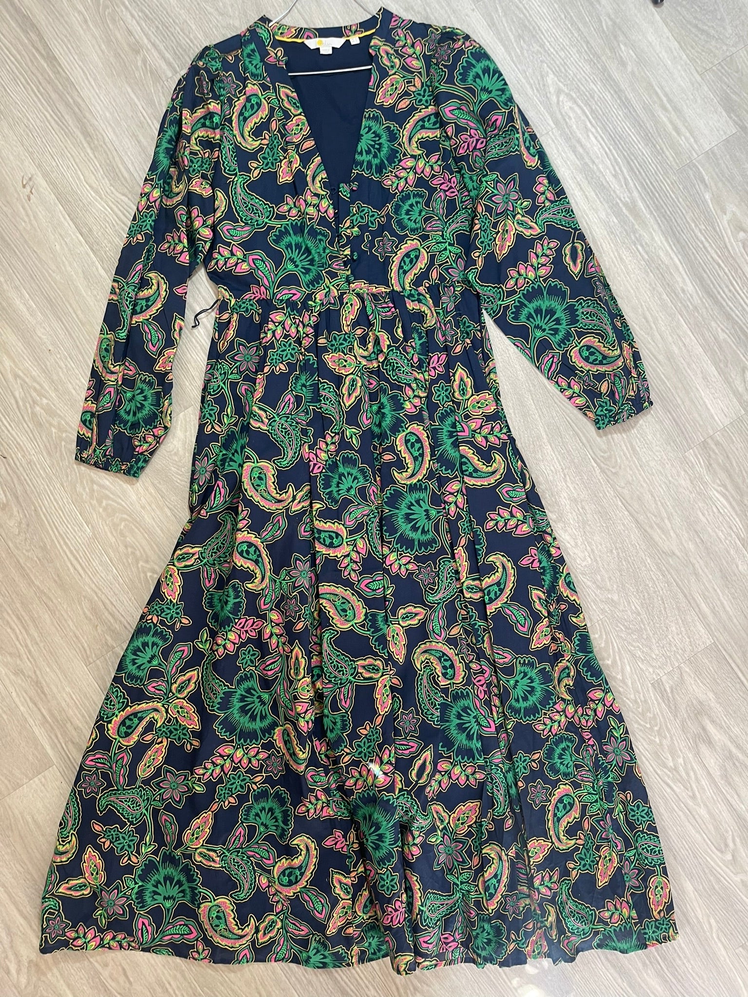 Robe fleurie marine et vert paisley