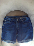 Short en jean bleu foncé à poches