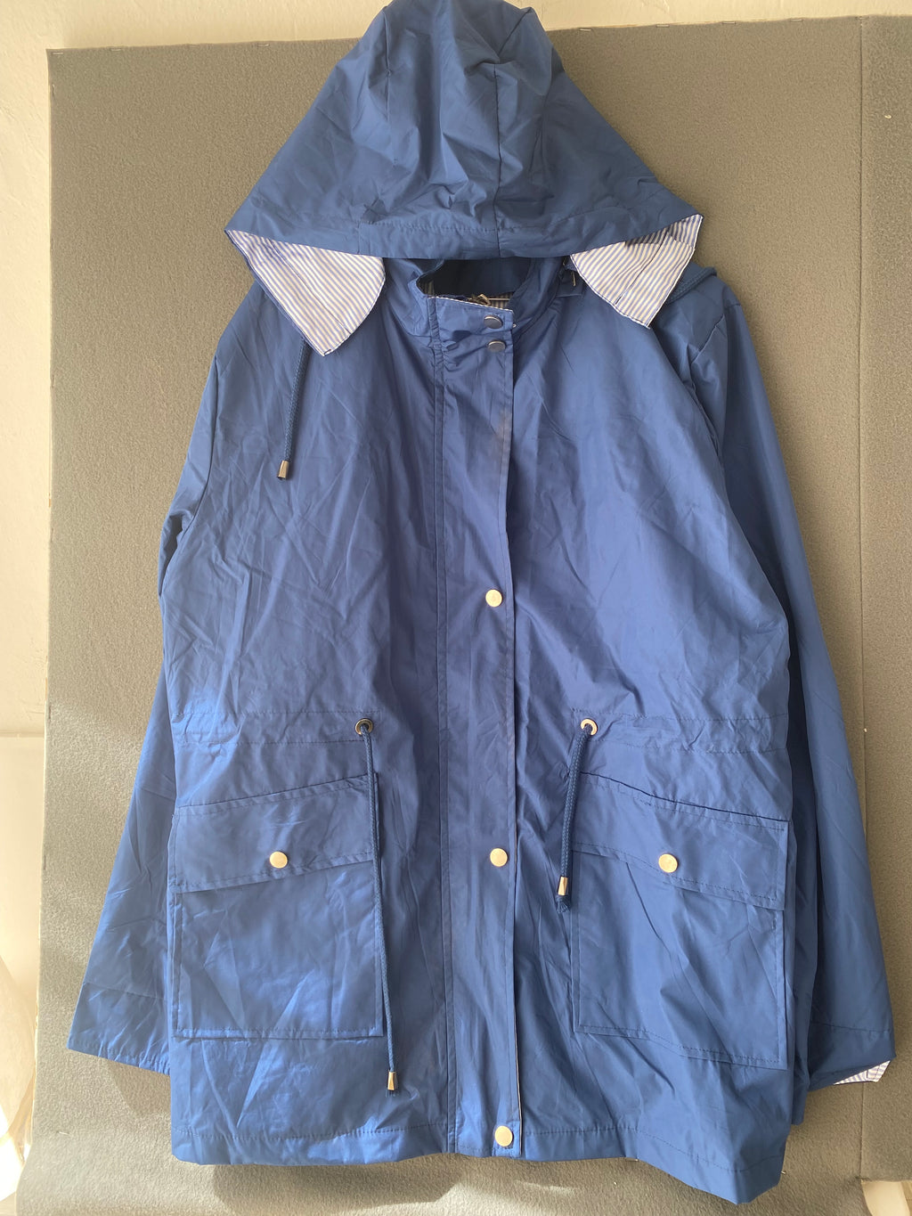 Parka imperméable bleu roi doublure rayée