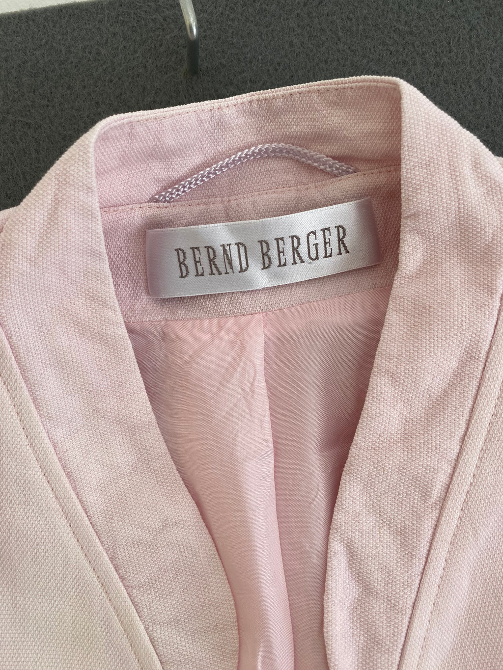 Veste manches courtes rose poudré Bernd Berger