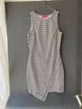 Robe à motif graphique noir et blanc effet portefeuille