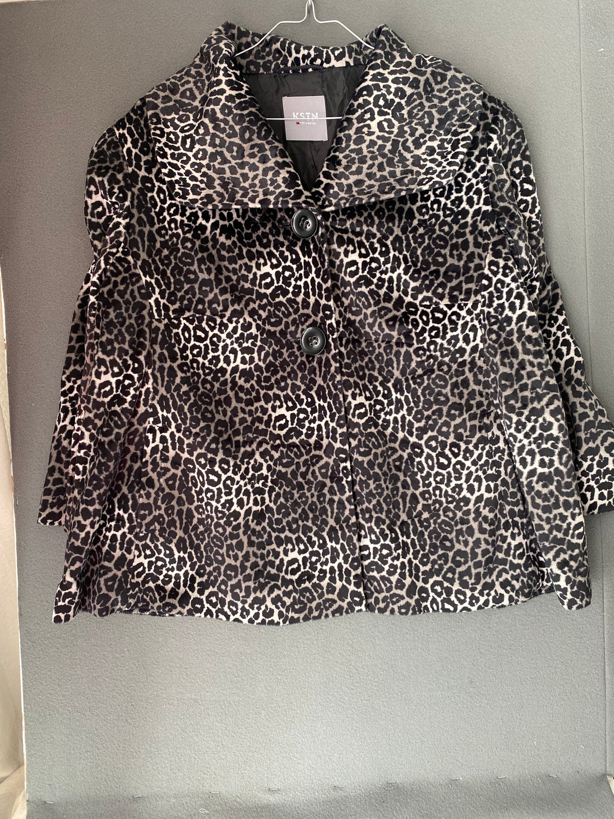 Veste trapèze léopard gris à grand col