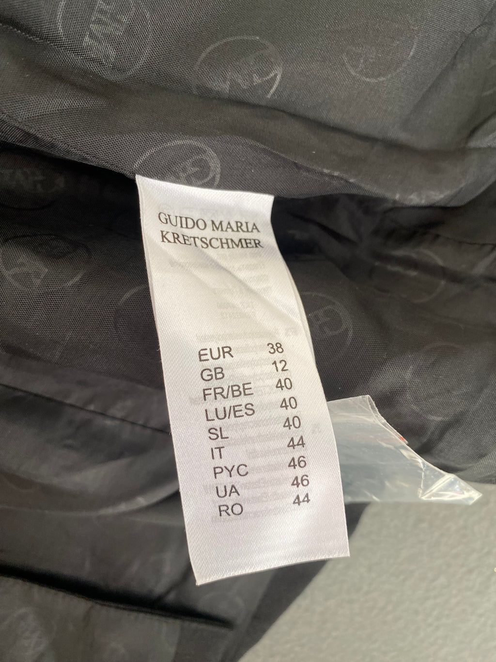Blazer noir à col châle et un bouton