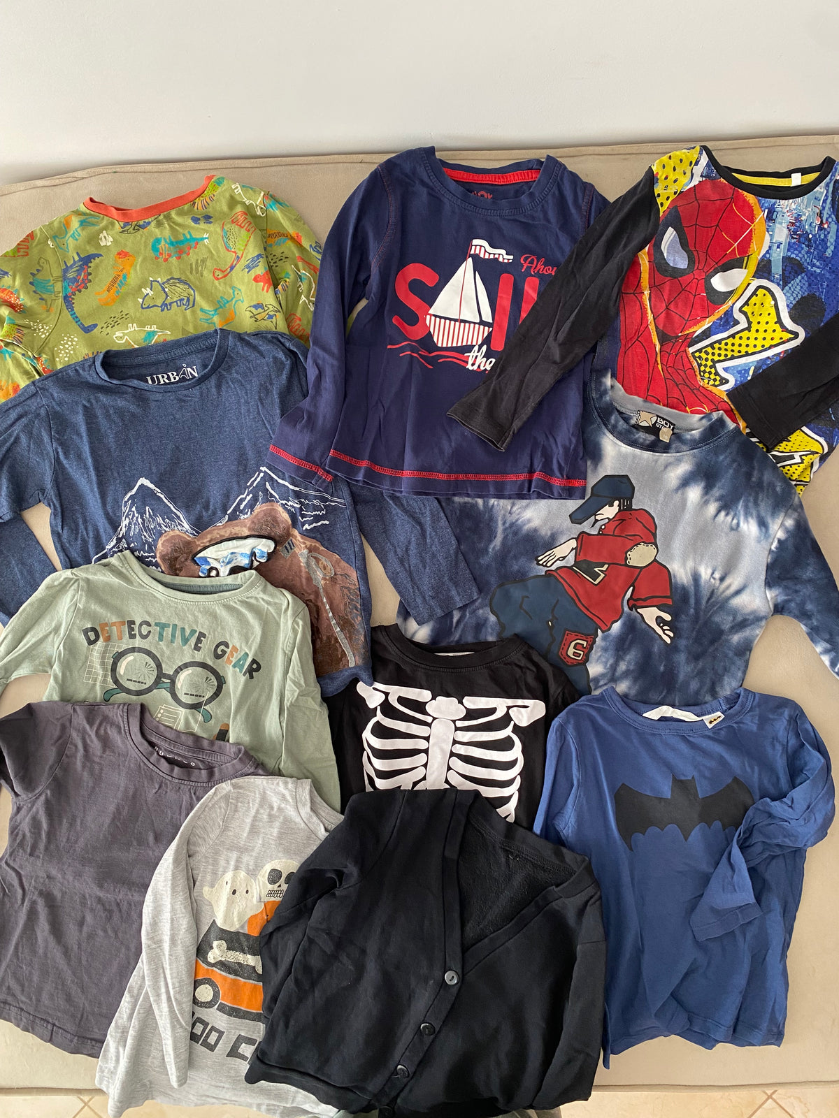 Lot 11 vêtements garçon 3-4 ans
