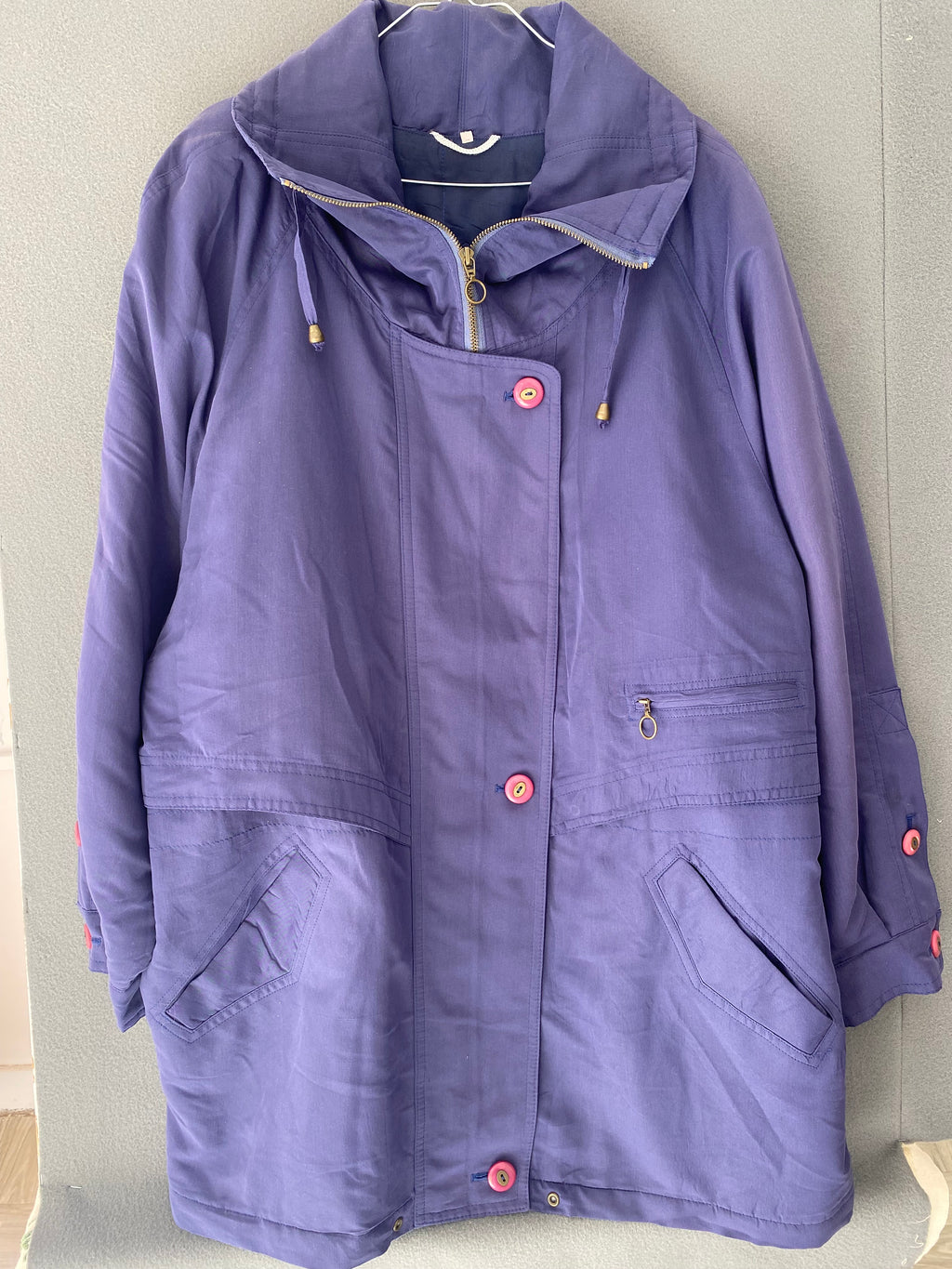 Parka vintage bleu indigo boutons roses