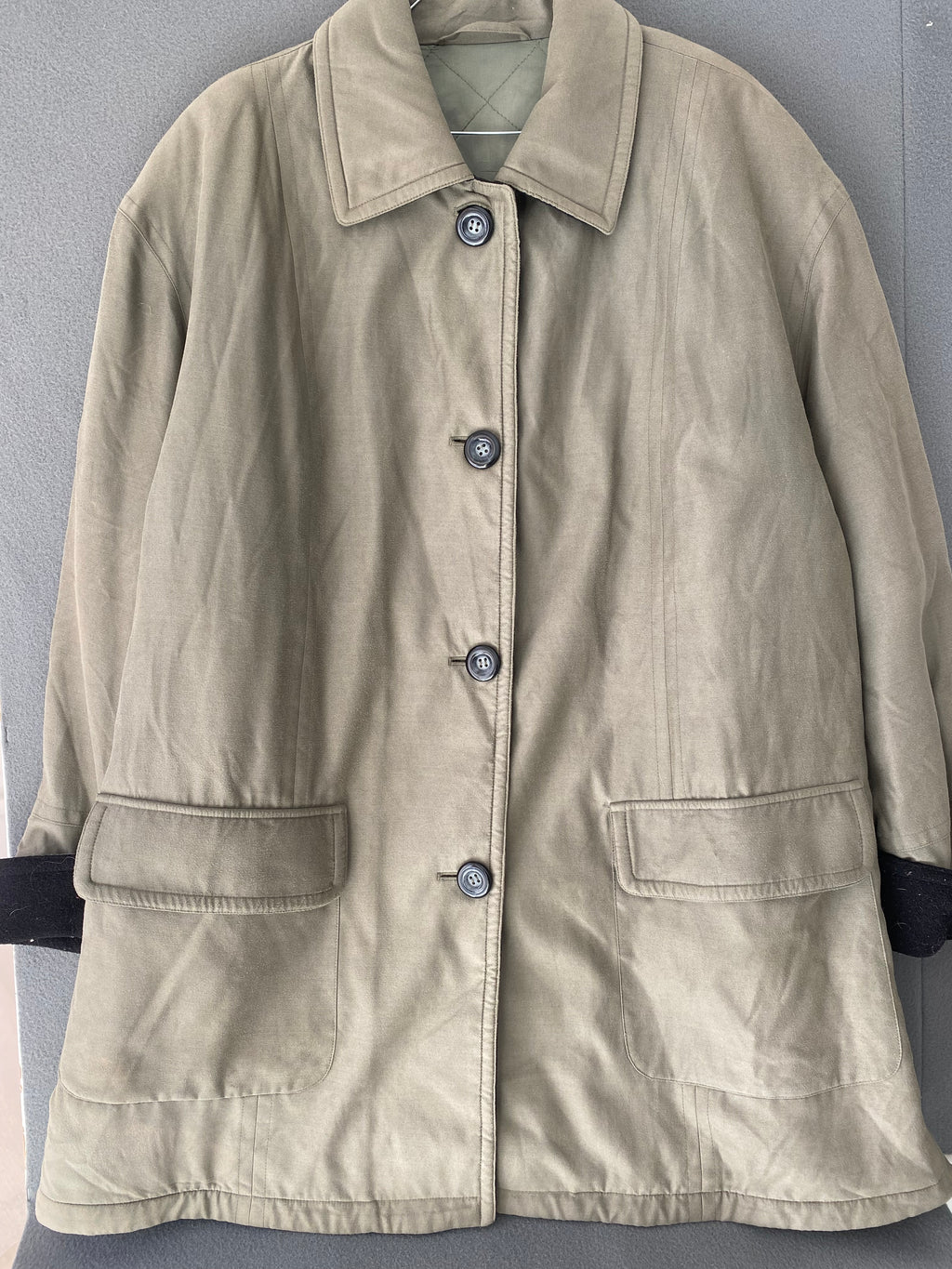 Manteau kaki boutonné doublure matelassée