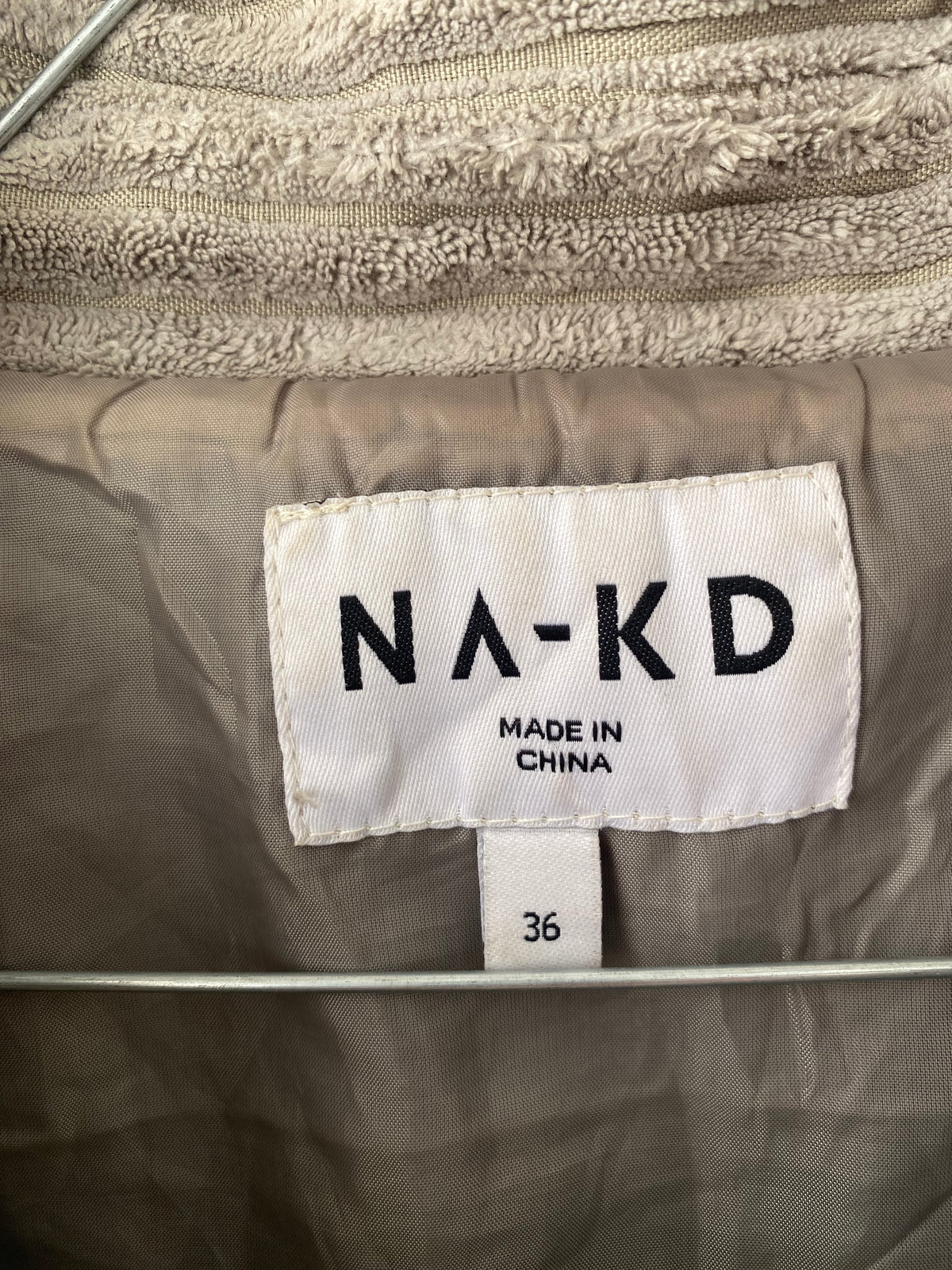 Veste en grosses côtes de velours taupe