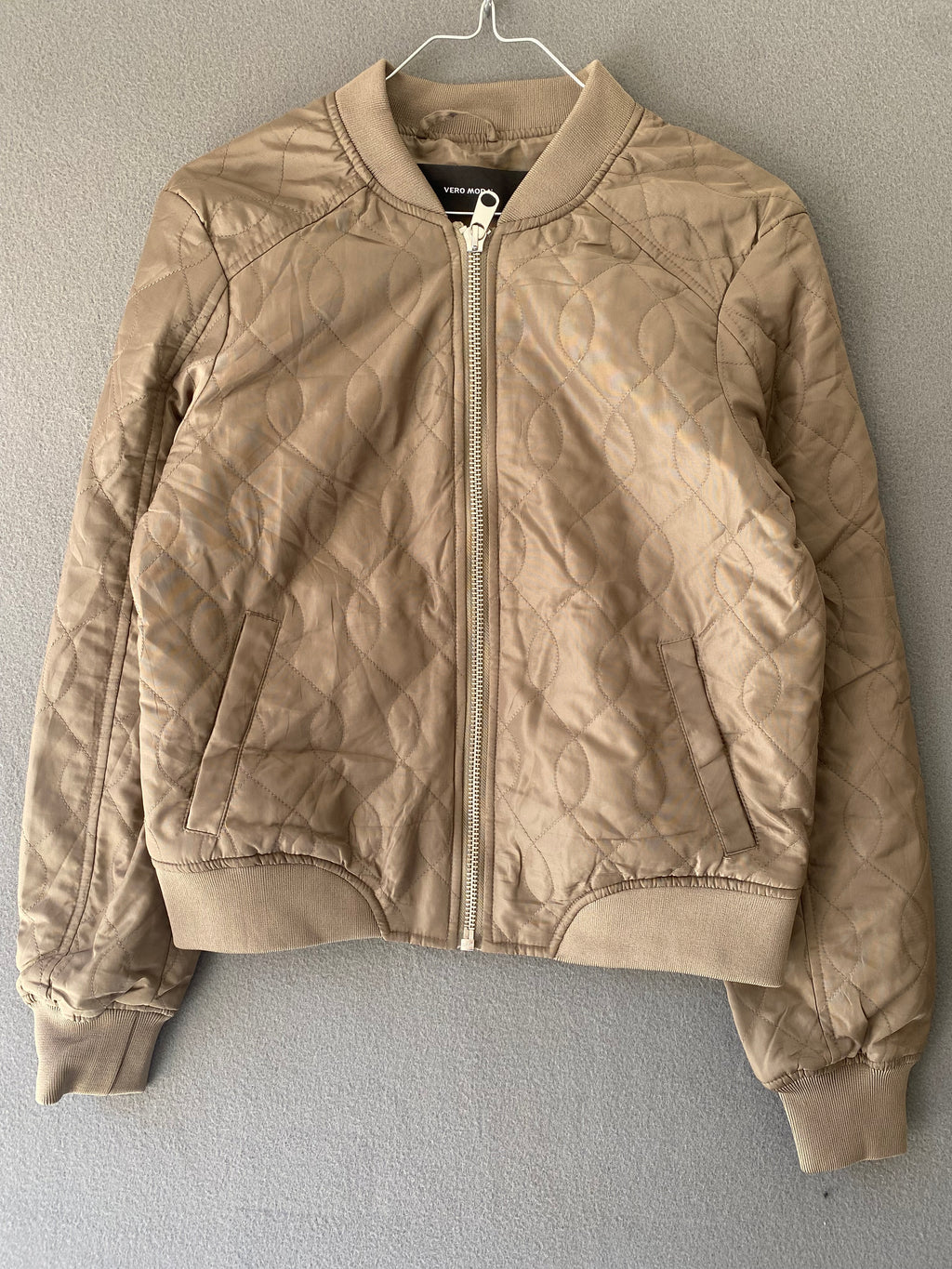 Bomber matelassé Vero Moda taupe