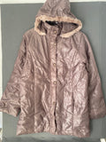 Manteau matelassé taupe capuche fausse fourrure