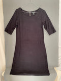 Robe noire pailletée à manches évasées